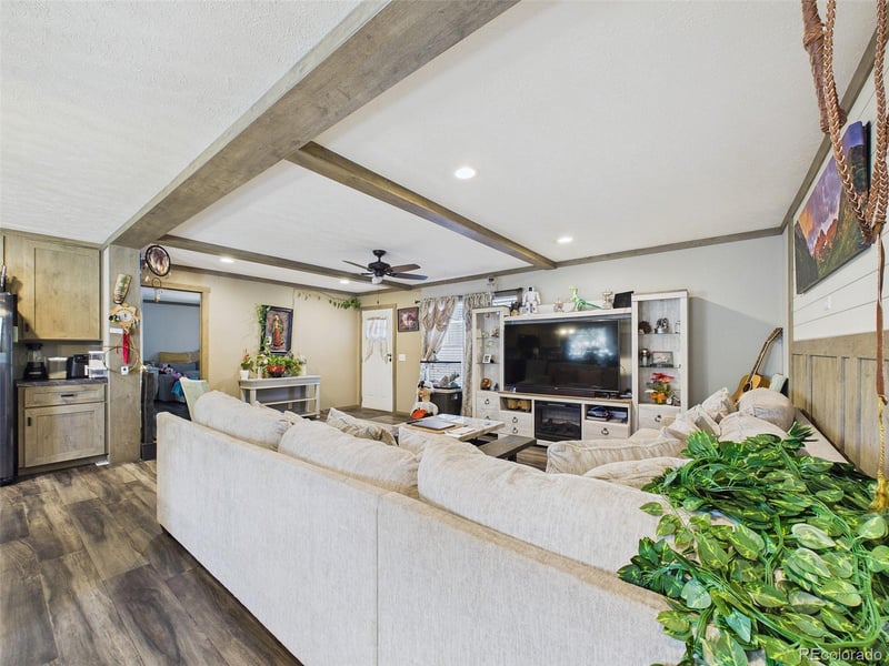 1000 Macdavidson Cir, Dacono, CO 80514