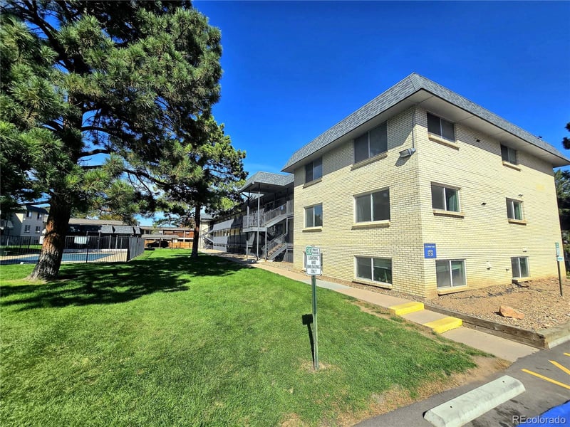 1723 Robb St #33, Lakewood, CO 80215