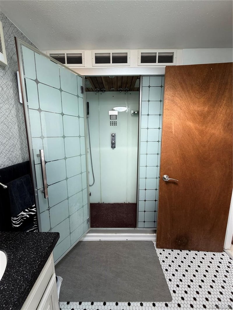 263 E Ave, Limon, CO 80828