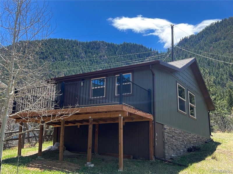 10580 Illinois Ave, Green Mountain Falls, CO 80819