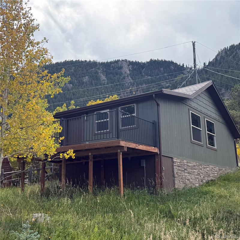 10580 Illinois Ave, Green Mountain Falls, CO 80819