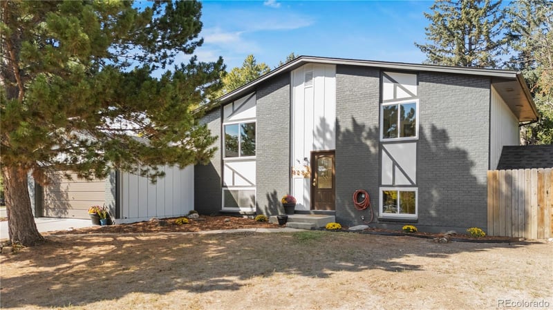 8257 Club Crest Dr, Arvada, CO 80005