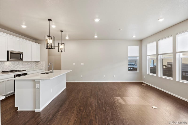 7144 Finsberry Way, Castle Pines, CO 80108