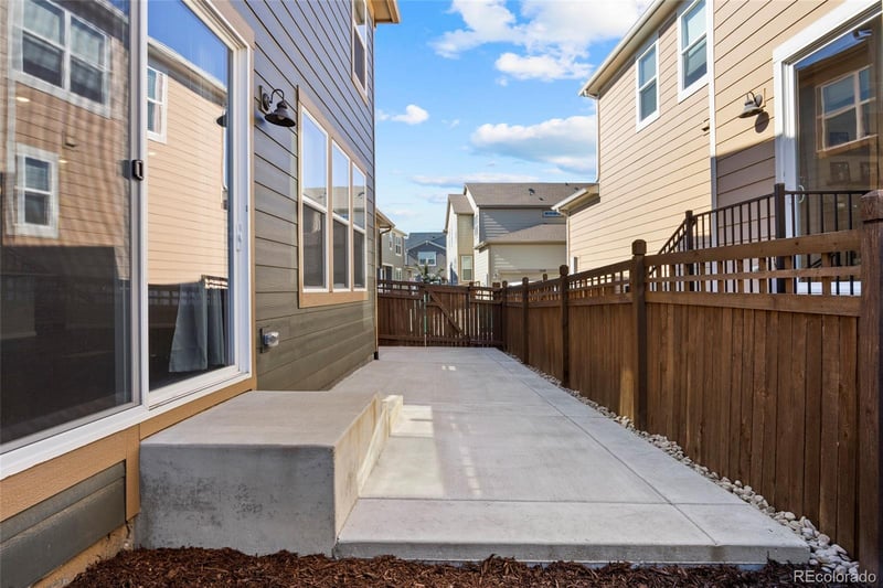 7144 Finsberry Way, Castle Pines, CO 80108