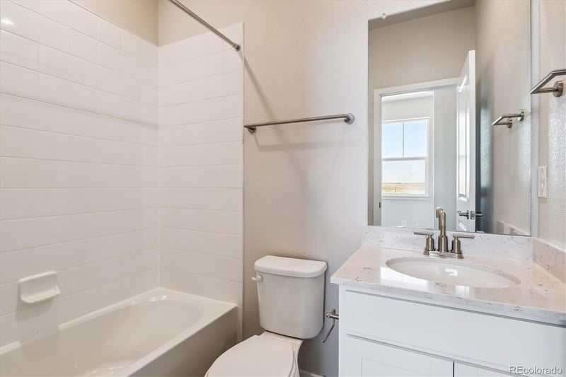 20255 E 58th Pl, Aurora, CO 80019