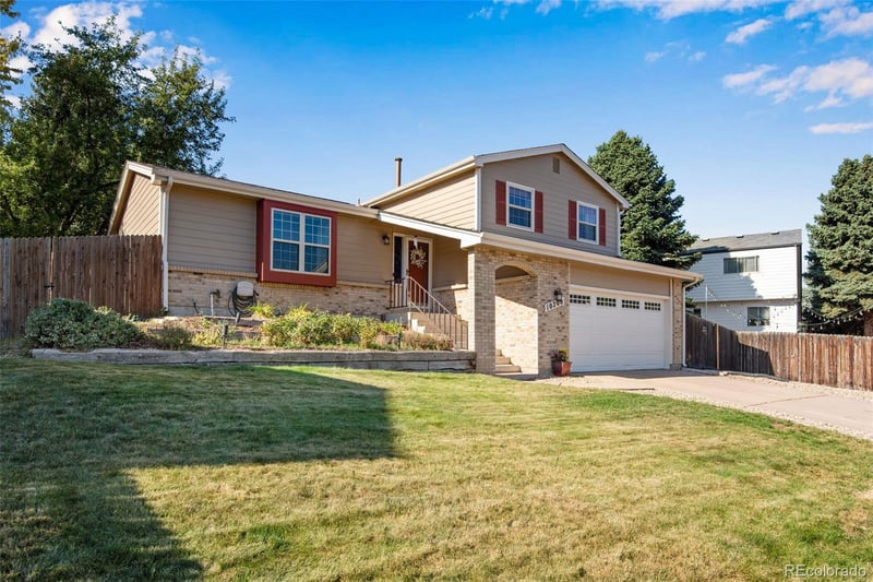 10200 W Berry Dr, Littleton, CO 80127