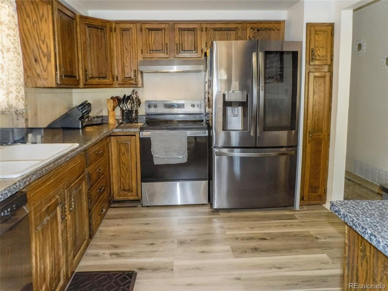 13 Remington Ct, Pueblo, CO 81008