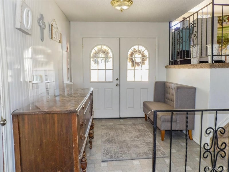 13 Remington Ct, Pueblo, CO 81008