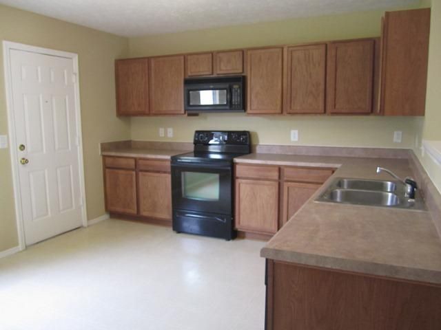 3120 Bridgepoint Dr, Nashville, TN 37207