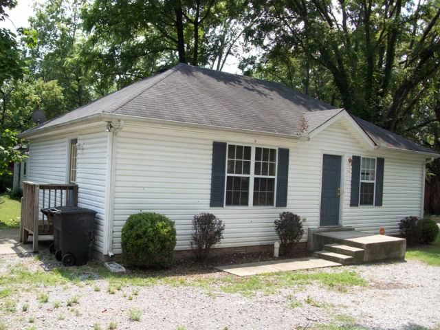 904 E State St, Murfreesboro, TN 37130