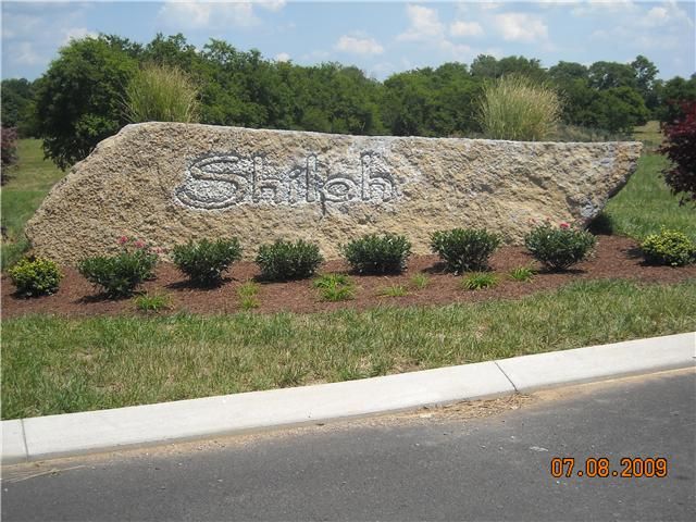 1039 Double Tree Ln, Gallatin, TN 37066