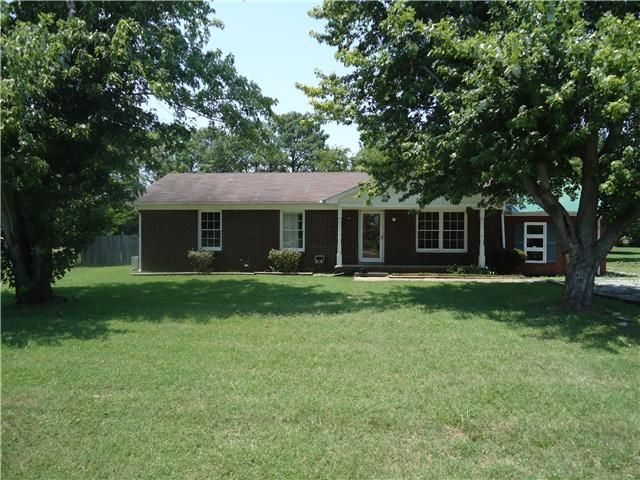 4110 White Haven Dr, Murfreesboro, TN 37129