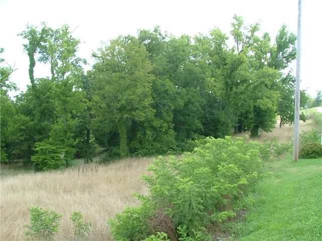 2 Clara Mathis Rd, Spring Hill, TN 37174
