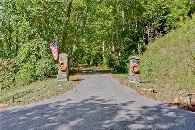 5247 Old Harding Rd, Franklin, TN 37064