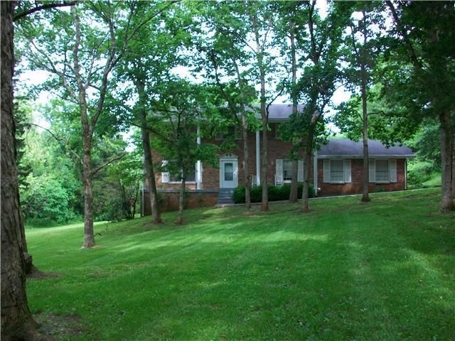1021 Lakeview Dr, Hermitage, TN 37076