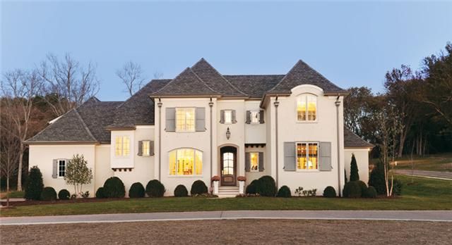 913 Dorset Dr, Nashville, TN 37215