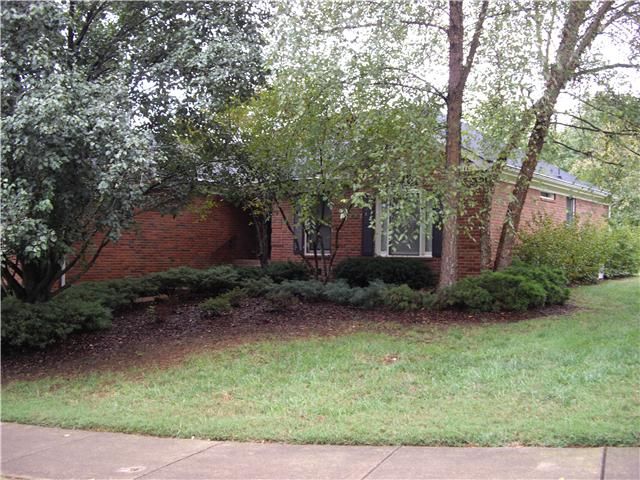 200 Heathersett Dr, Franklin, TN 37064