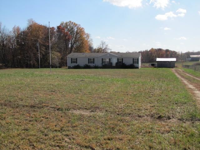 236 Paul Thompson Rd, Bethpage, TN 37022