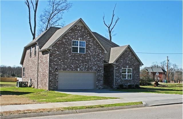 1503 Huddersfield, Smyrna, TN 37167