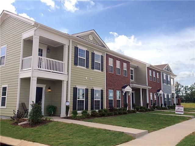 2035 Hemlock Dr #11, Spring Hill, TN 37174