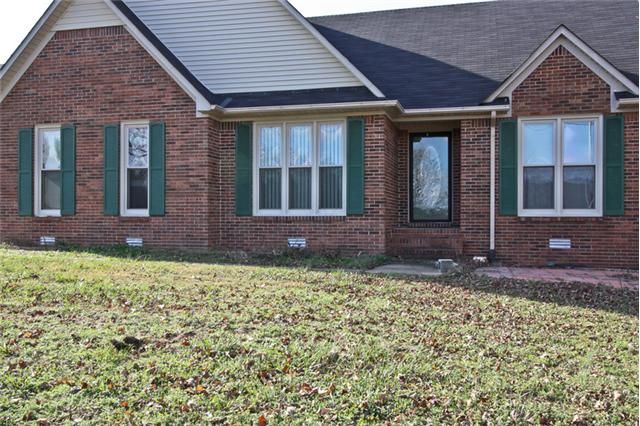 823 Nathan Dr, Columbia, TN 38401