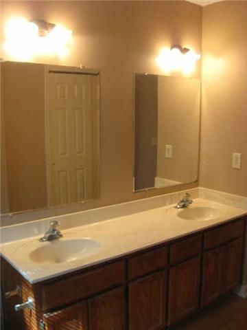 880 Bishopsgate Rd, Antioch, TN 37013