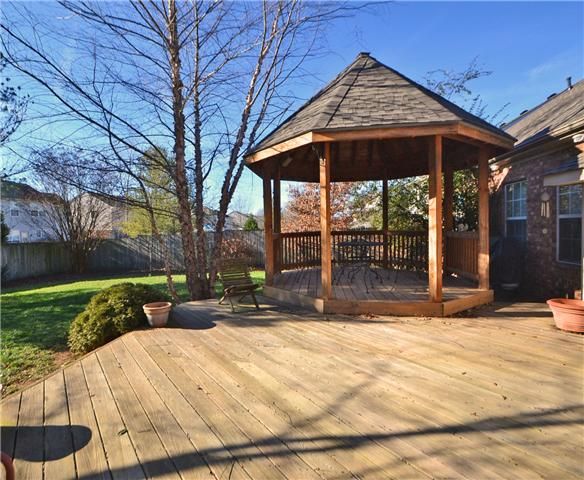 1043 Glastonbury Dr, Franklin, TN 37069