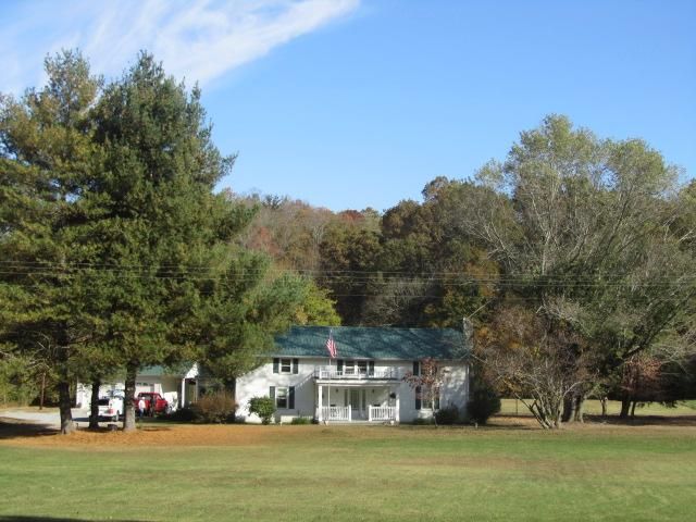1330 West Field Rd, Dickson, TN 37055