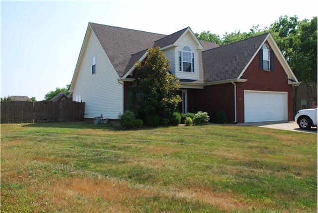 1634 Savoy Dr, Murfreesboro, TN 37130