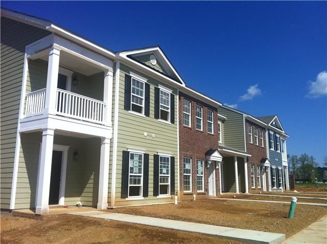2037 Hemlock Dr #12, Spring Hill, TN 37174