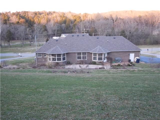 1775 V P Lunn Dr, Spring Hill, TN 37174