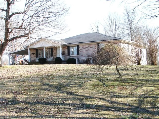 206 Womack Rd, Portland, TN 37148
