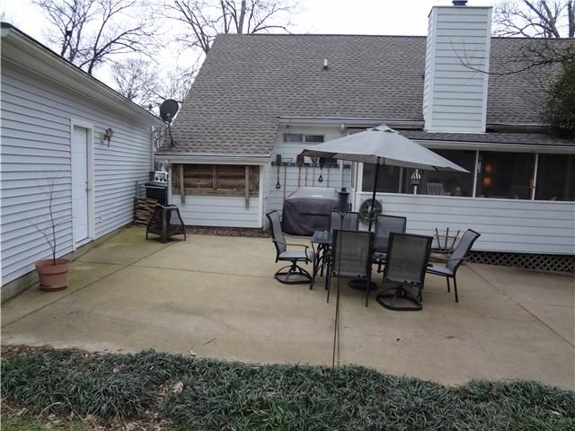 1237 Brenner Dr, Nashville, TN 37221