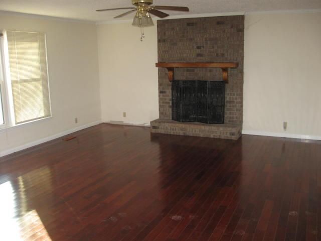 1031 Brinkley Rd, Murfreesboro, TN 37128