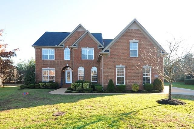 2223 Haddington Cir, Murfreesboro, TN 37130