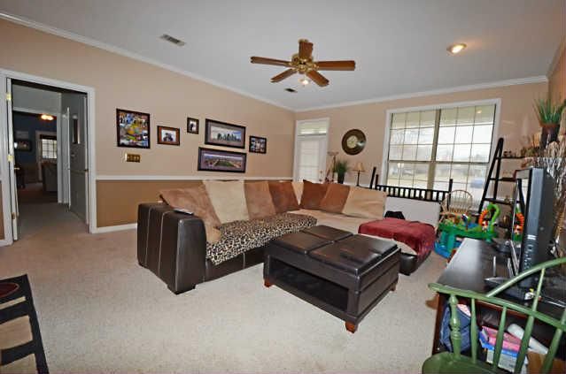 2711 Wellington Pl, Murfreesboro, TN 37128