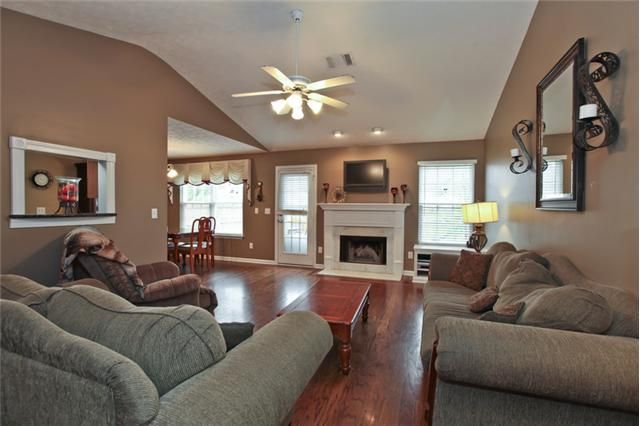 2119 Long Meadow Dr, Spring Hill, TN 37174
