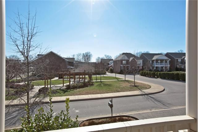 320 Meadowglade Ln, Franklin, TN 37064