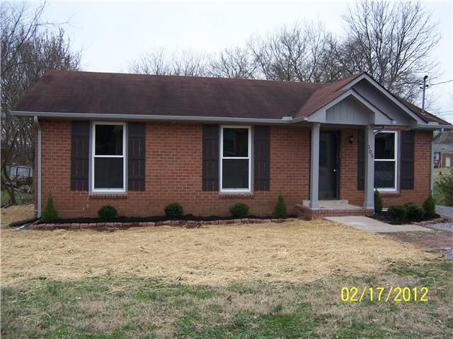 105 Ryan Dr, Hendersonville, TN 37075