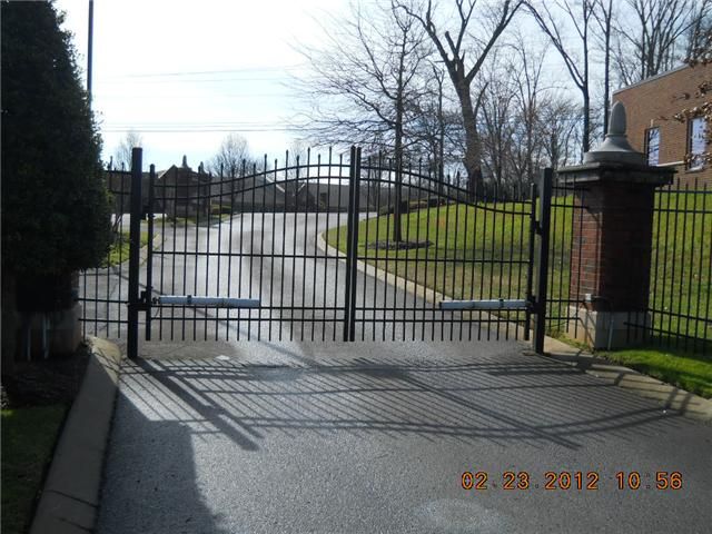 8 Bradley Ct, Lebanon, TN 37087