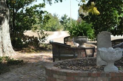 1099 Deer View Dr, Joelton, TN 37080