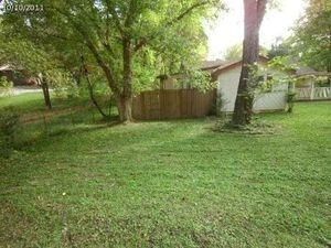 739 Bowling Branch Rd, Cottontown, TN 37048