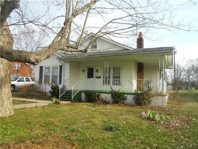 503 N Main St, Dickson, TN 37055