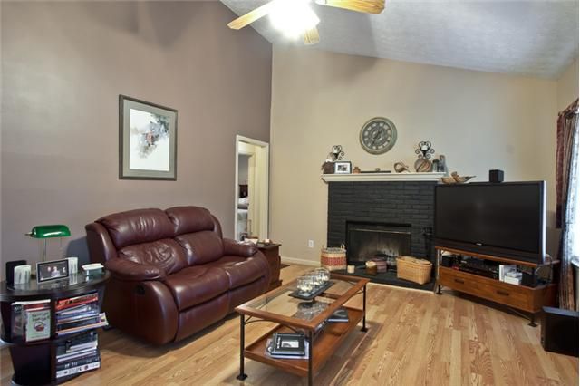 103 Beechbrook Ct, White House, TN 37188