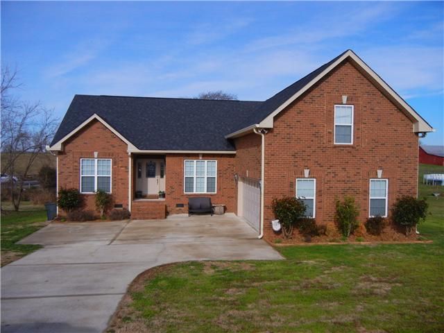 38 Mann Rd, Lebanon, TN 37087
