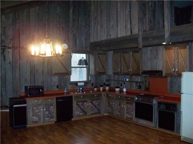 2993 Spencer Mill Rd, Burns, TN 37029