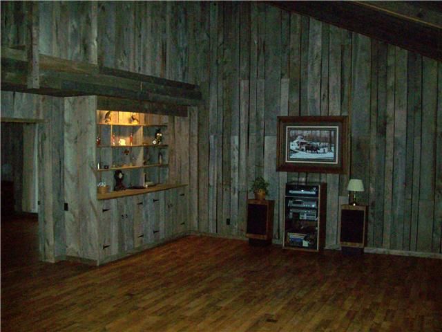 2993 Spencer Mill Rd, Burns, TN 37029