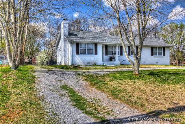 6155 Lee Ave, Murfreesboro, TN 37129