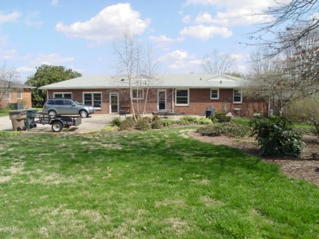 4911 Timberdale Dr, Nashville, TN 37211