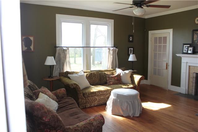 2386 Depot St, Spring Hill, TN 37174